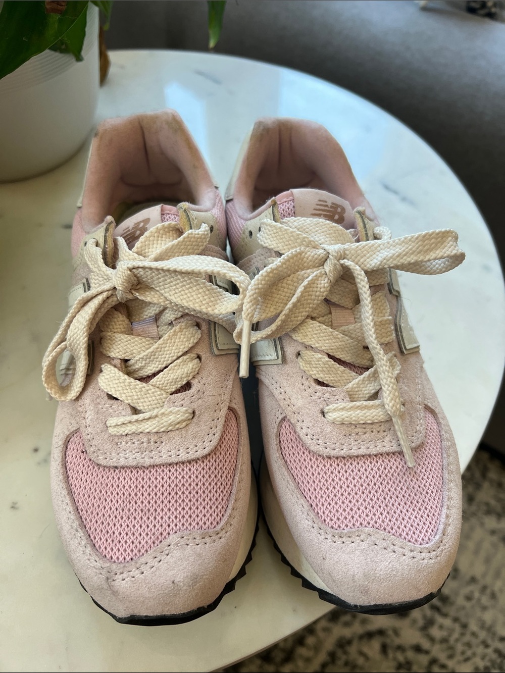 New Balance Women's Pale Pink Platform Sneaker with White Details - Picture 4 of 4